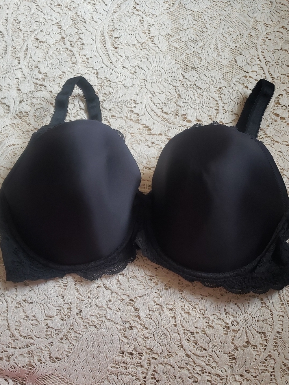 Victoria Secret Lined Demi Black Lace-Trim T-Shirt Bra - Women Intimates 38DDD.